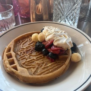 Morning Glory - Belgium Waffle with fruit - Breakfast & Brunch Near Me - San Diego, California