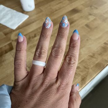J's Nails and Spa - Nail Salons Near Me - Vista, California