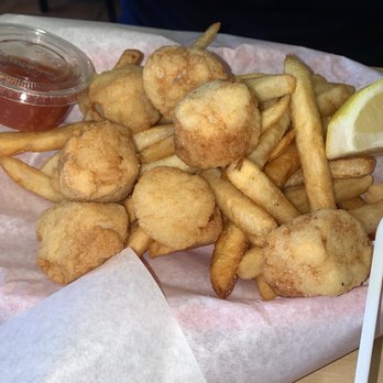 Lahaina's - Burgers Near Me - San Luis Obispo, California