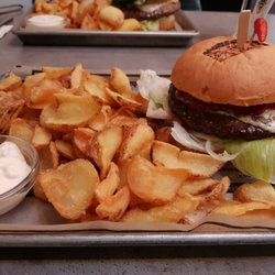 Johnys - Chili Burger