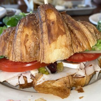 Bernie's - American Near Me - East Grand Forks, Minnesota