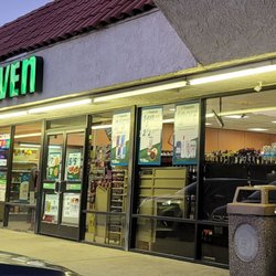 7-Eleven - Front