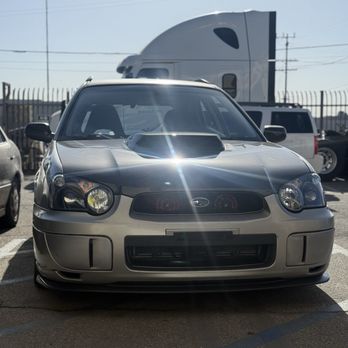 California Auto Glass - windshield replaced with new gasket - Auto Glass Services Near Me - Sun Valley, California California Auto Glass - windshield replaced with new gasket - Auto Glass Services Near Me - Sun Valley, California