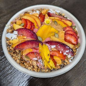 Blossoms Sweet Kitchen - Strawberry Smoothie Bowl - Juice Bars & Smoothies Near Me - Valencia, California