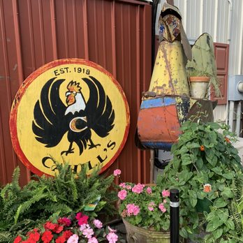 Cahill's Market - Entrance - Salad Near Me - Bluffton, South Carolina