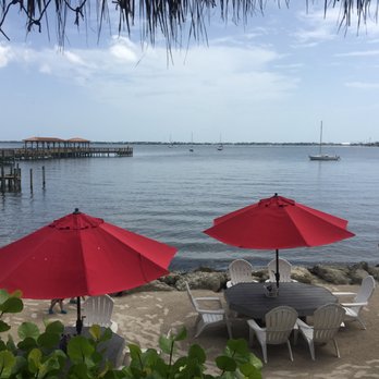 Squid Lips - Riverfront - Seafood Near Me - Melbourne, Florida
