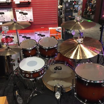 Guitar Center - DW faded red/black 5 piece kit. - Musical Instruments & Teachers Near Me - La Mesa, California Guitar Center - DW faded red/black 5 piece kit. - Musical Instruments & Teachers Near Me - La Mesa, California