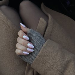 Hollywood Nails & Spa - Chrome