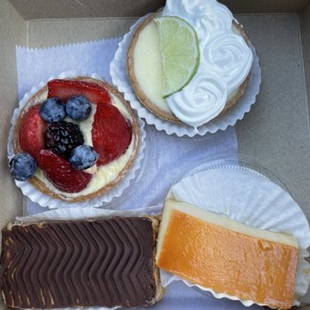 Party Cake Bakery - Bakeries Near Me - Miami, Florida Party Cake Bakery - Bakeries Near Me - Miami, Florida