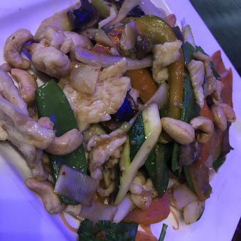 Bento Cafe - Cashew chicken - Sushi Bars Near Me - Fishers, Indiana