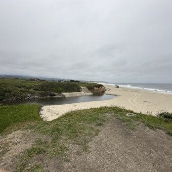 Half Moon Bay Coastal Trail - Hiking Near Me - Half Moon Bay, California Half Moon Bay Coastal Trail - Hiking Near Me - Half Moon Bay, California