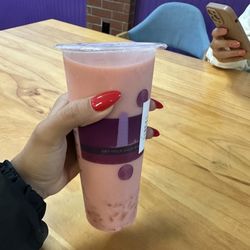 Mojo Asian Fusion Café - Strawberry Jasmine Milk Tea
