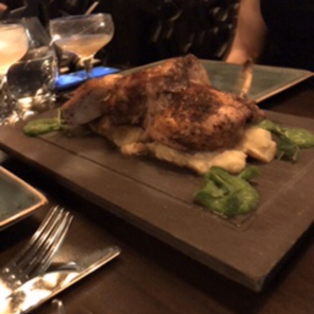 Fairouz - Chicken main - Middle Eastern Near Me - Ottawa, Ontario