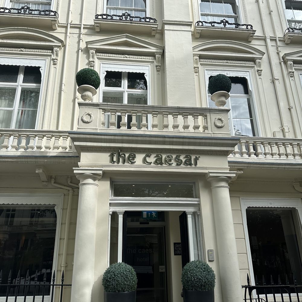 The Caesar Hotel 4 - Hotels Near Me - London, XGL The Caesar Hotel 4 - Hotels Near Me - London, XGL