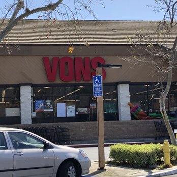 Vons - Front door - Grocery Near Me - Claremont, California Vons - Front door - Grocery Near Me - Claremont, California