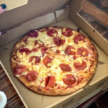 Friend's Pizza - Pepperoni and pineapple 12 inch gluten free - Pizza Near Me - Fort Myers, Florida