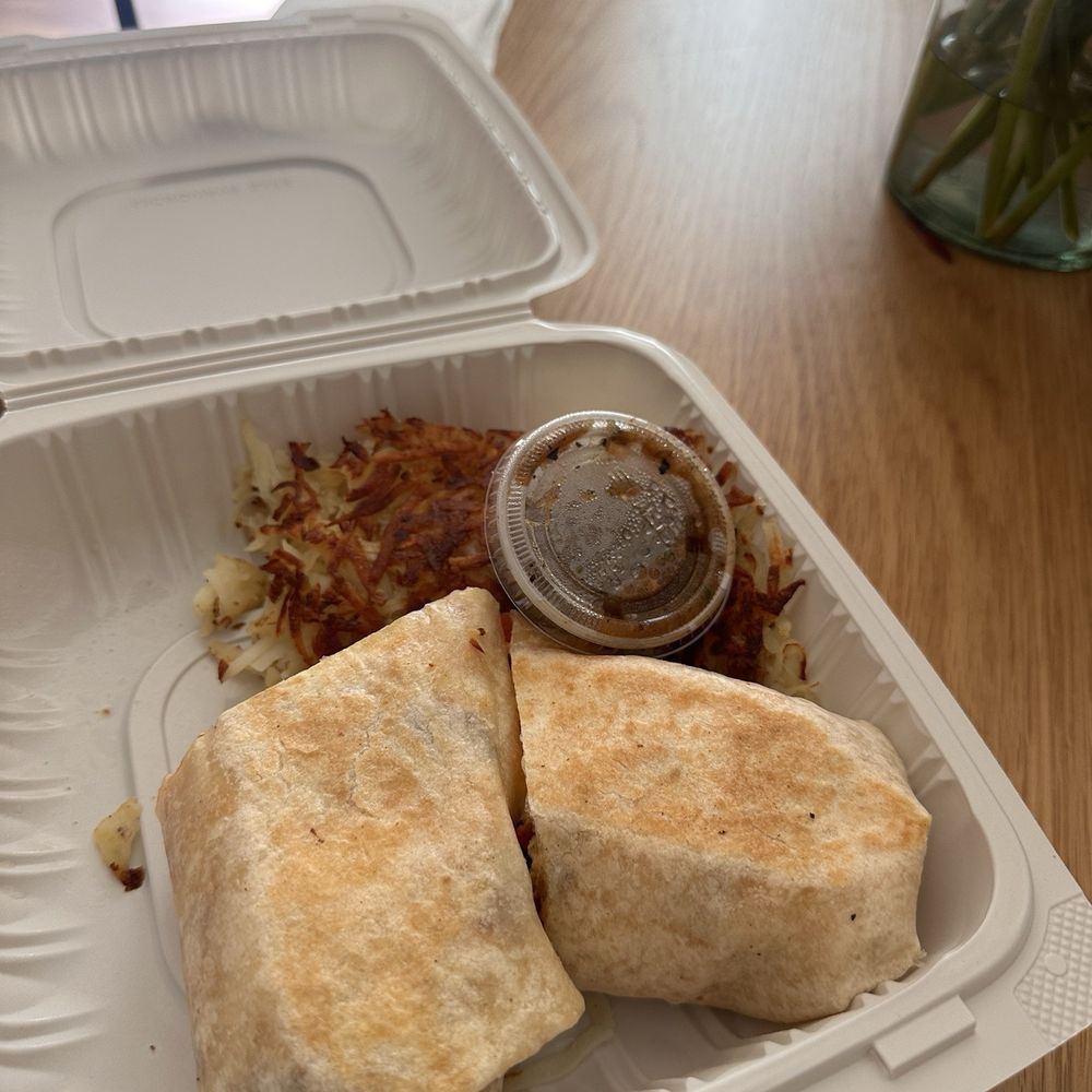 Jeannine's American Bakery Restaurant - Breakfast burrito - Coffee & Tea Near Me - Goleta, California