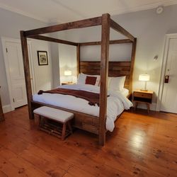 The Ellis Inn - Gray room