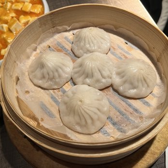 Uluh - Shanghai pork soup dumplings (上海小籠包) - Tea Rooms Near Me - New York, New York Uluh - Shanghai pork soup dumplings (上海小籠包) - Tea Rooms Near Me - New York, New York