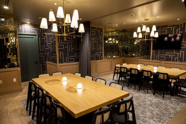 S Bar Brentwood by null