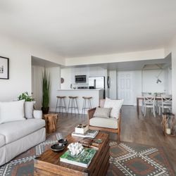 Khadine Schultz Interiors