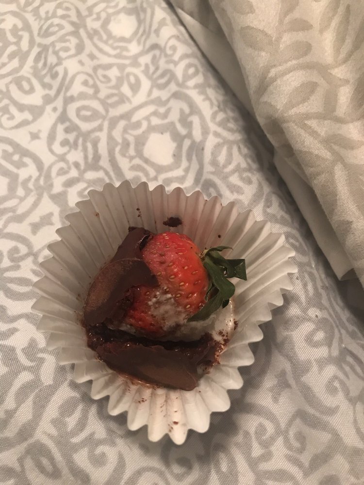 EDIBLE ARRANGEMENTS 23 Reviews Gift Shops 6675 Falls Of Neuse Rd, Raleigh, NC Phone