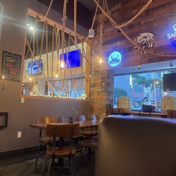 OJI Sushi & Sake Bar - Fun vibe - Sushi Bars Near Me - Pasadena, California OJI Sushi & Sake Bar - Fun vibe - Sushi Bars Near Me - Pasadena, California