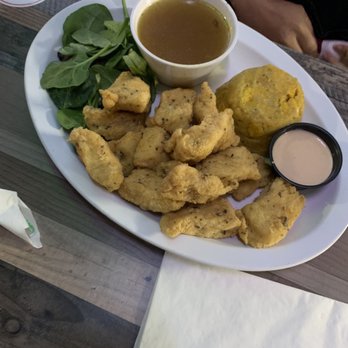 Pa’l 22 - Masitas de pescado con mofongo. - Cocktail Bars Near Me - Añasco, Puerto Rico