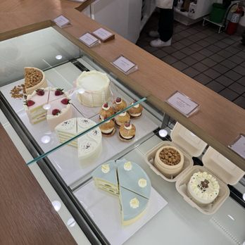Harucake - Tip: check out their ig story to see what the daily variety of cakes are! - Coffee & Tea Near Me - Los Angeles, California Harucake - Tip: check out their ig story to see what the daily variety of cakes are! - Coffee & Tea Near Me - Los Angeles, California