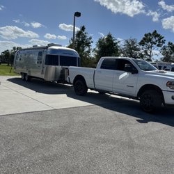 North Trail RV Center - 27ft Globetrotter