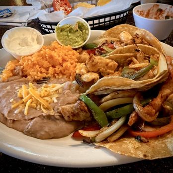 Cinco Lokos - Chicken fajita taco plate - Mexican Near Me - Milwaukee, Wisconsin Cinco Lokos - Chicken fajita taco plate - Mexican Near Me - Milwaukee, Wisconsin