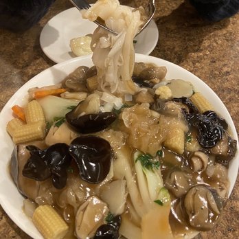 Ho Yuen Kee - Buddha Feast Noodle: The "wok hei" is so fragrant. Generous portion of ingredients & noodles bathe in glistening sauce. - Chinese Near Me - Vancouver, British Columbia
