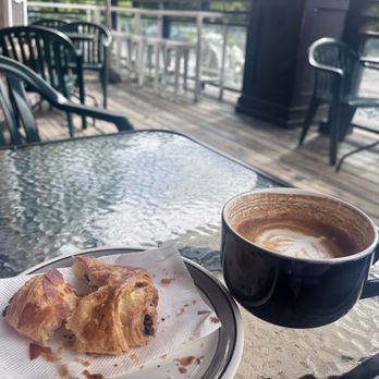 The Art House Cafe - Front porch cappuccino - Coffee & Tea Near Me - Ottawa, Ontario The Art House Cafe - Front porch cappuccino - Coffee & Tea Near Me - Ottawa, Ontario