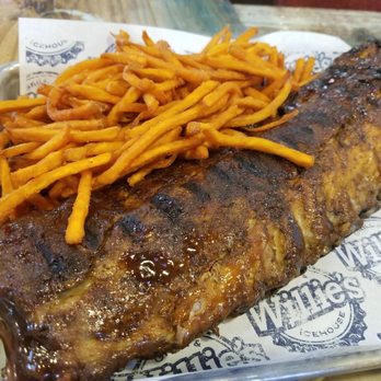 Willie's Grill & Icehouse - American Near Me - Spring, Texas