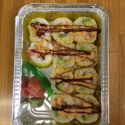 Ichiban Asian Fusion Restaurant - Dinosaur roll