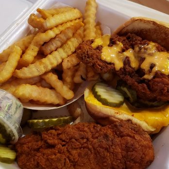 Dave's Hot Chicken - Dave's #3: chicken tender + chicken sandwich - Halal Near Me - Dearborn, Michigan