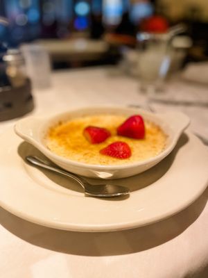 Maggiano's Little Italy by null