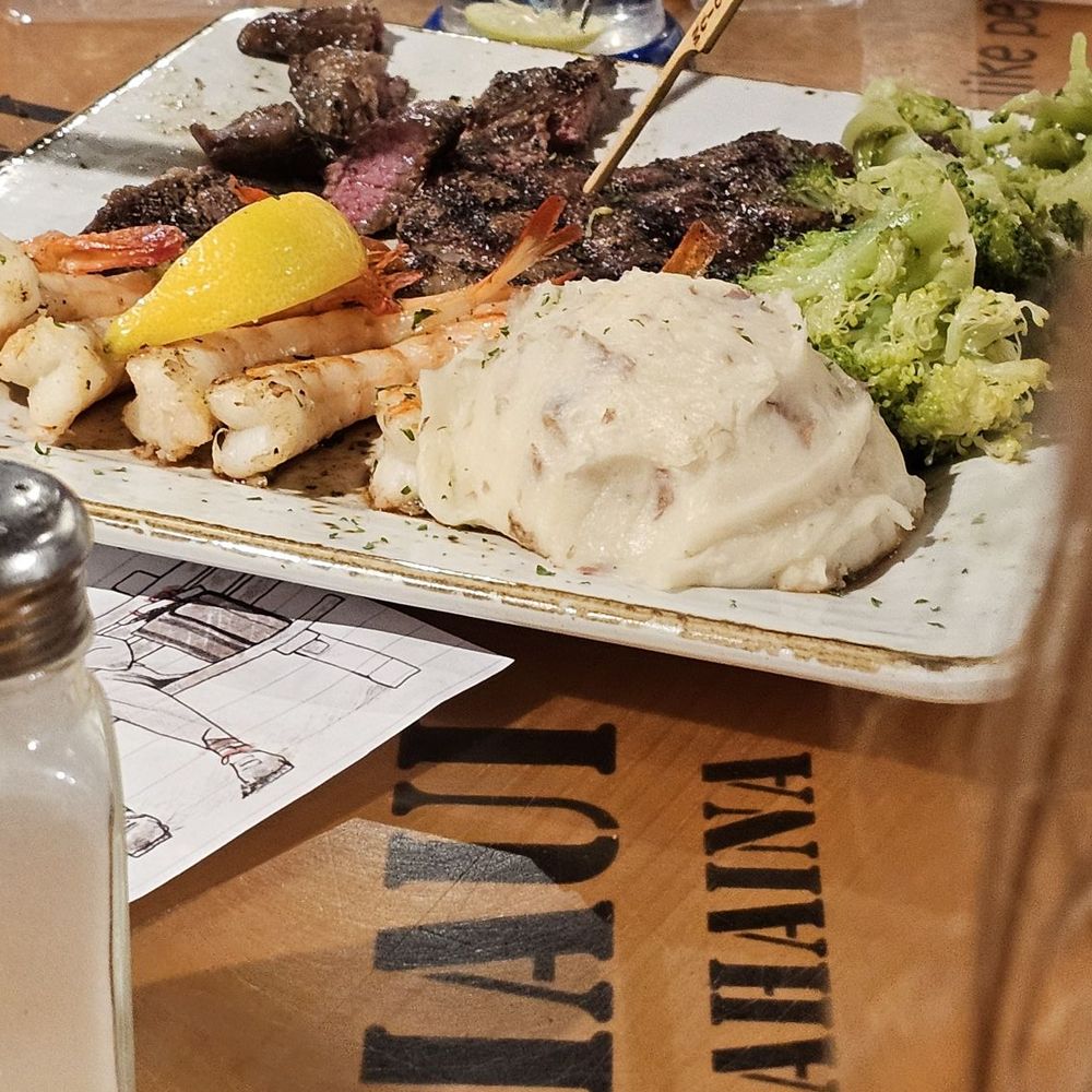 Bubba Gump Shrimp - Sorry for the photo, ribeye, broccolis, mashed potato and shrimp - Seafood Near Me - Orlando, Florida Bubba Gump Shrimp - Sorry for the photo, ribeye, broccolis, mashed potato and shrimp - Seafood Near Me - Orlando, Florida