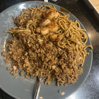 Tokyo Cafe - I'd ate half my rice before taking this picture. There's plenty to bring home after the meal! - Japanese Near Me - Baton Rouge, Louisiana