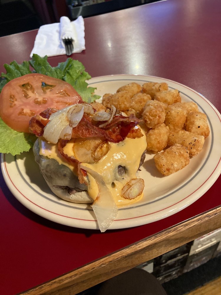 GRATEFUL DEN Updated September 2024 32 Photos & 33 Reviews 56 Hudson Ave, Glens Falls, New