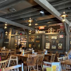 Cracker Barrel Old Country Store