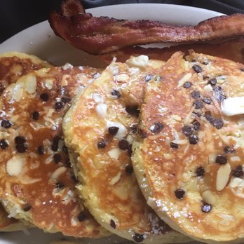 Harry's All American - Almond Joy Pancakes: Coconut, Almonds and choc. chips-VG!!!! 2nd best dish - Breakfast & Brunch Near Me - Boston, Massachusetts
