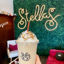 Caramel Frappe - Size regular Caramel Frappe - Size regular