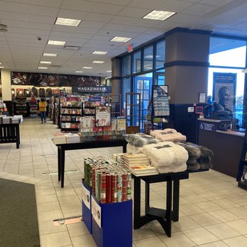 Town Center Corte Madera - Barnes And Noble ! - Shopping Centers Near Me - Corte Madera, California Town Center Corte Madera - Barnes And Noble ! - Shopping Centers Near Me - Corte Madera, California