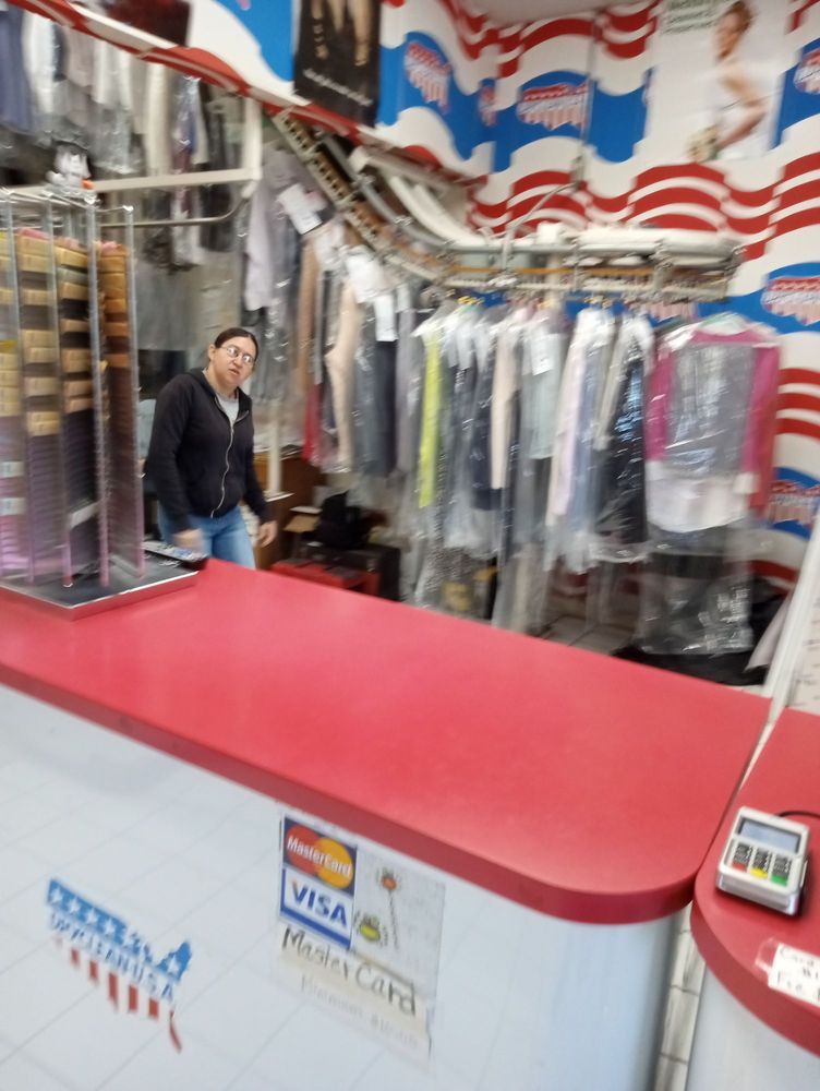 DRYCLEAN USA Updated August 2024 18 Reviews 5435 Clayton Rd