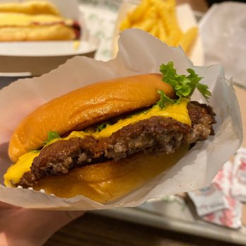 Shake Shack UTC Sarasota - Fast Food Near Me - Sarasota, Florida Shake Shack UTC Sarasota - Fast Food Near Me - Sarasota, Florida
