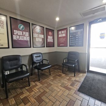 Jiffy Lube - Waiting room - Oil Change Stations Near Me - Gainesville, Florida Jiffy Lube - Waiting room - Oil Change Stations Near Me - Gainesville, Florida