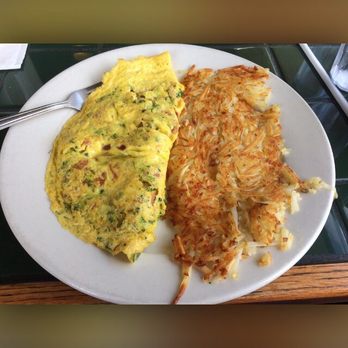 Hill Street Cafe - Veggie omelette w no cheese & added bacon bits. - American Near Me - Burbank, California Hill Street Cafe - Veggie omelette w no cheese & added bacon bits. - American Near Me - Burbank, California