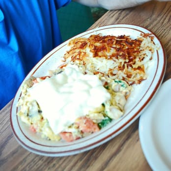 VIP's Cafe - spinach, mushroom, sausage, tomato & swiss - Breakfast & Brunch Near Me - Tarzana, California