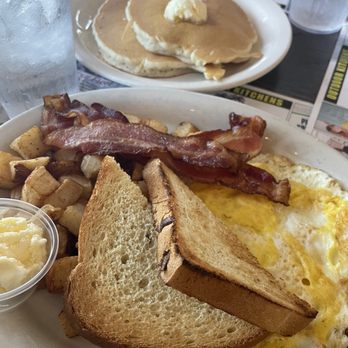 Metro Diner - Breakfast & Brunch Near Me - Jacksonville, Florida Metro Diner - Breakfast & Brunch Near Me - Jacksonville, Florida